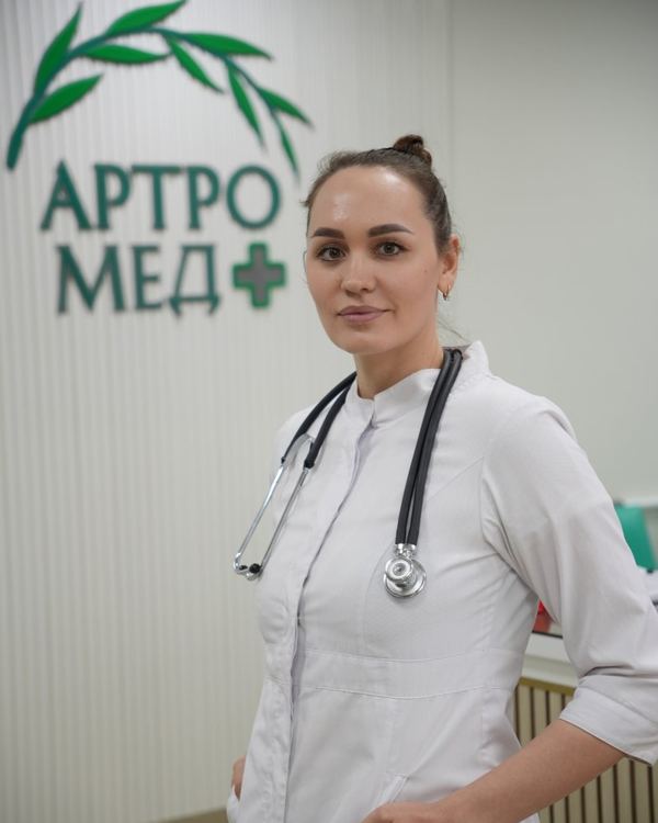 Кухарская Виктория Олеговна